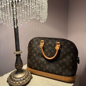 Louis Vuitton Alma